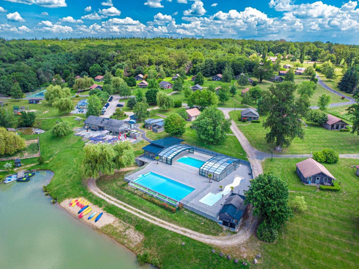Le Camping Grand Cerf Hotel Gimouille Buitenkant foto